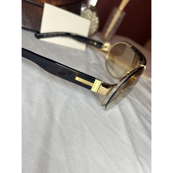 GUCCI Aviator Shield Sunglasses - Picture 3 of 8